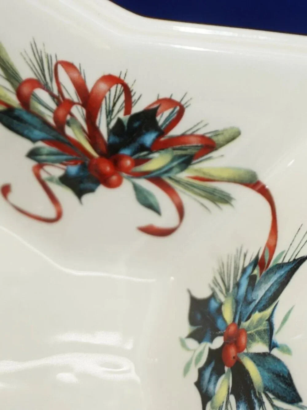 LENOX NEW IN BOX WINTER GREETING STAR BOWL 8x2.75 MINT